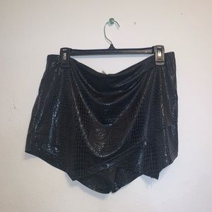 black snakeskin pattern skort